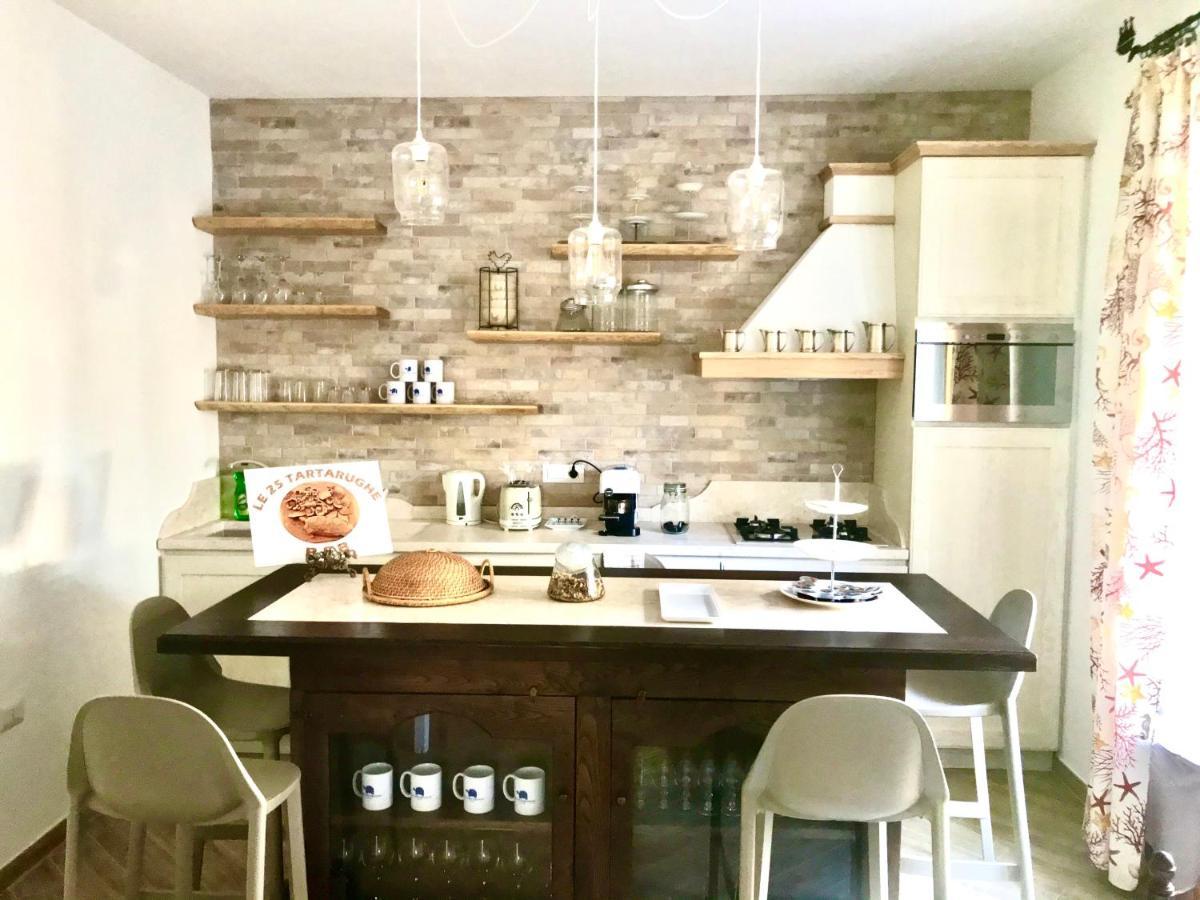 Bed and Breakfast Le 25 Tartarughe Санта-Тереза-Галлура Экстерьер фото