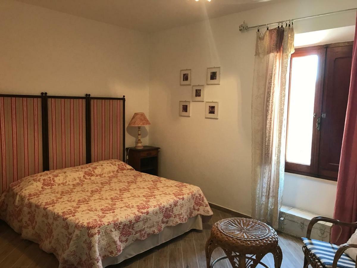 Bed and Breakfast Le 25 Tartarughe Санта-Тереза-Галлура Экстерьер фото