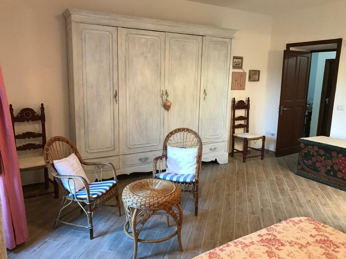 Bed and Breakfast Le 25 Tartarughe Санта-Тереза-Галлура Экстерьер фото